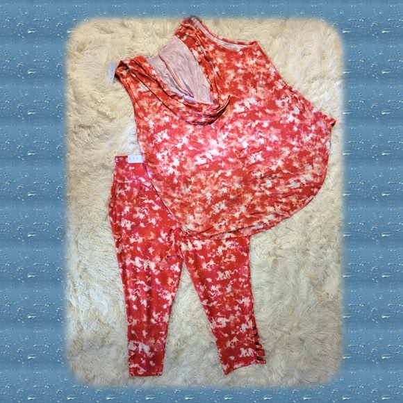 NWT 18/20 BUNDLE TOP & BOTTOM  LANE BRYANT LIVI ACTIVE SET (2 PCS) - Picture 5 of 6